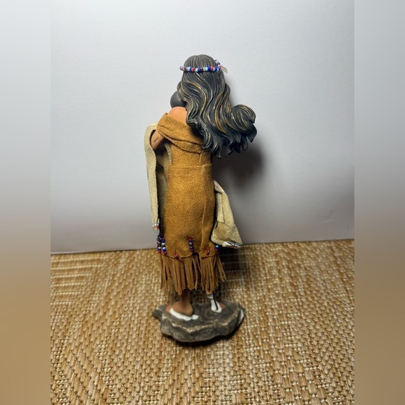 The Ashton Drake Galleries,A Mother's Nature Series,"In Love's Protecting Arms" - Picture 4 of 6